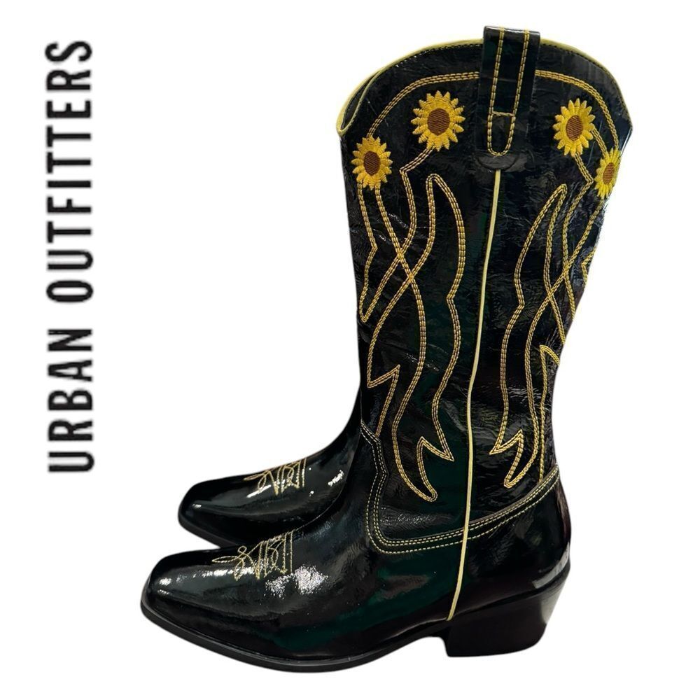 NEW Urban Outfitters UO Daisy Black Crinkle Patent Cowboy Boots 9